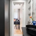 Lejlighed Sunny - Charming Balcony - Romana Square