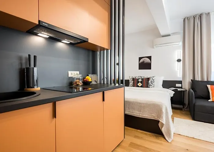 Sunny - Charming Balcony - Romana Square Bukarest