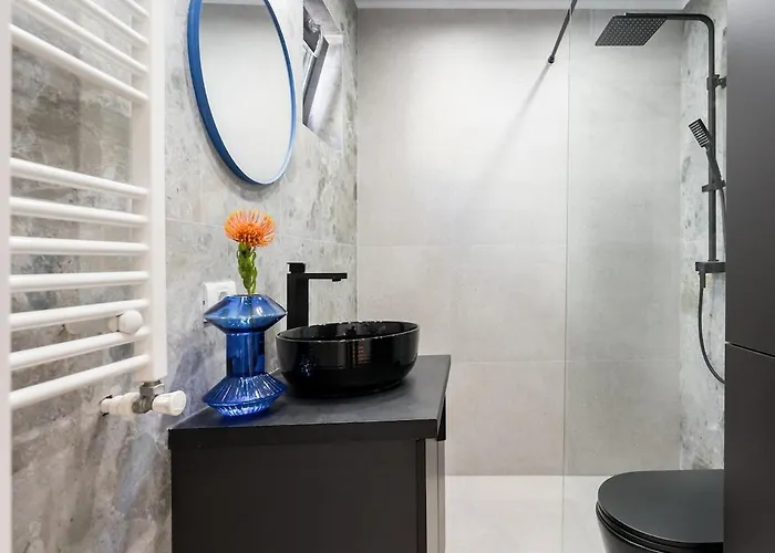 Sunny - Charming Balcony - Romana Square * Бухарест