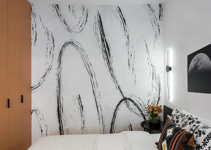 Sunny - Charming Balcony - Romana Square Bukurešť