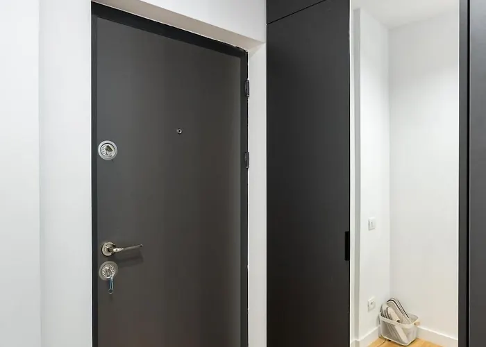 Sunny - Charming Balcony - Romana Square Apartmán Bukurešť