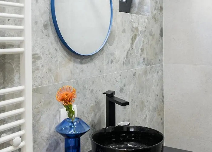 Apartman Sunny - Charming Balcony - Romana Square