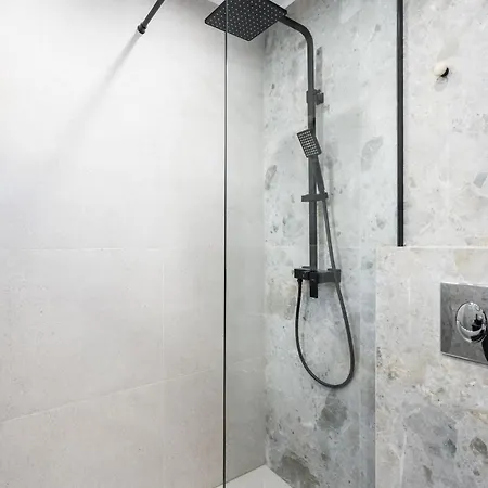 Sunny - Charming Balcony - Romana Square Appartement Bucarest